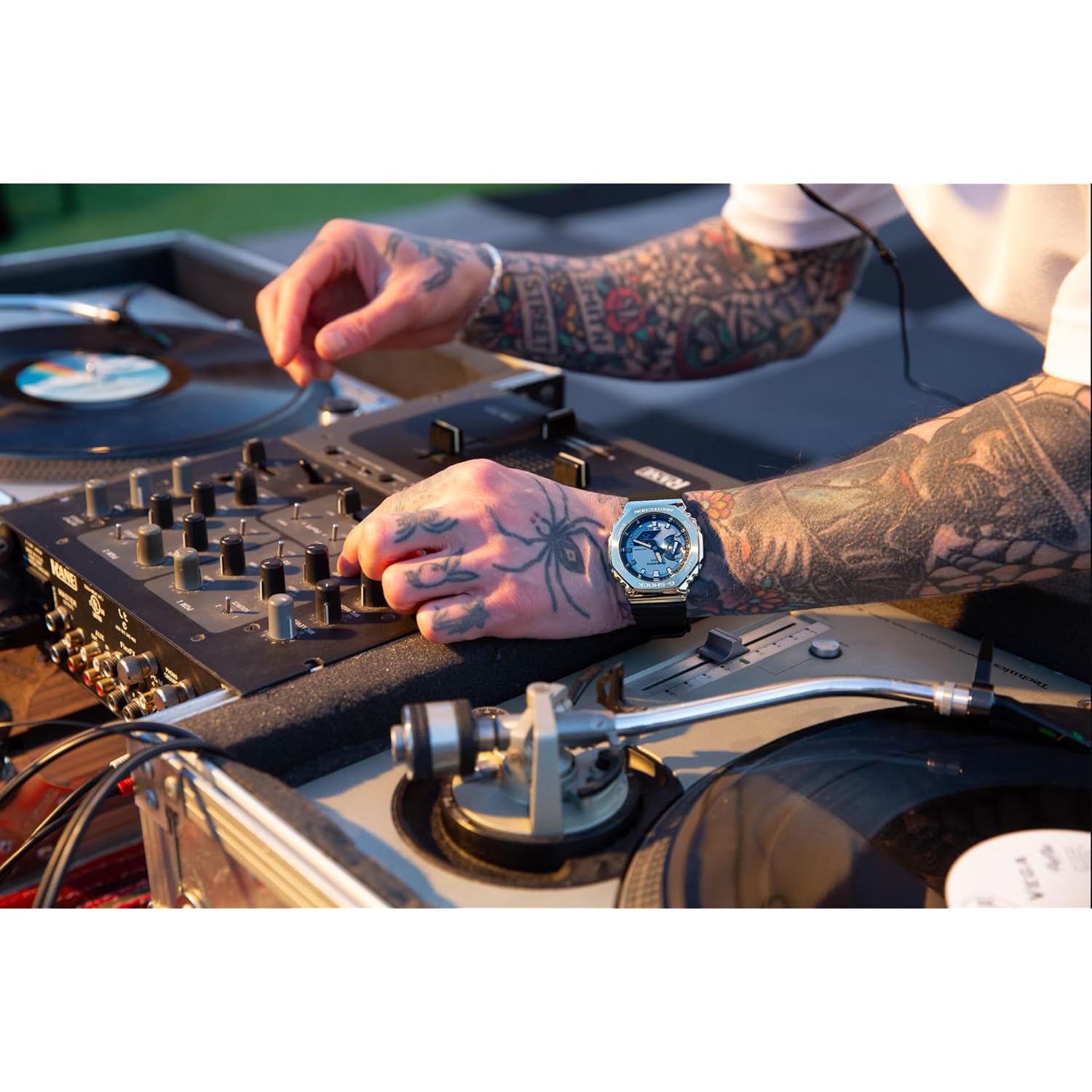 G-Shock Casio Metal Covered Octagonal zwart Resin Band - Image 8