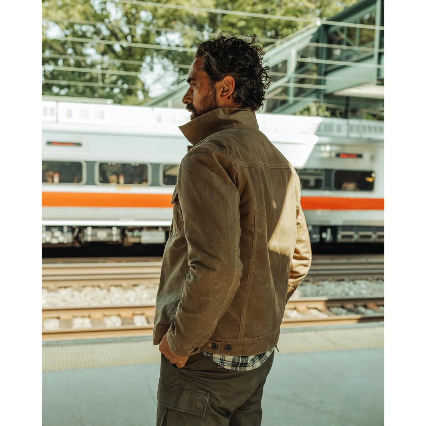 Huckberry Flint and Tinder Heren Flannel-gevoerd Waxed Trucker - Image 4