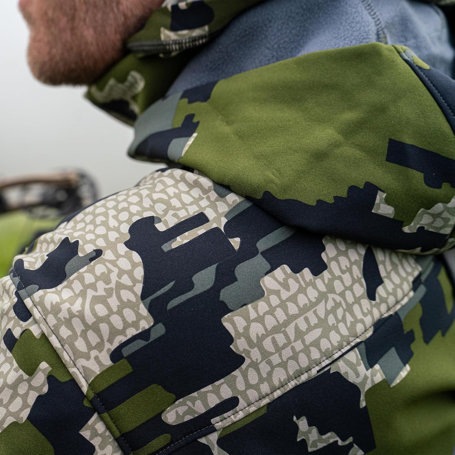 KUIU Guide PRO capuchon jas - windafstotend, Water - Image 6